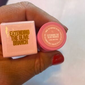 JEFFREE STAR VELVET TRAP LIPSTICK  | EXTENDING THE OLIVE BRANCH